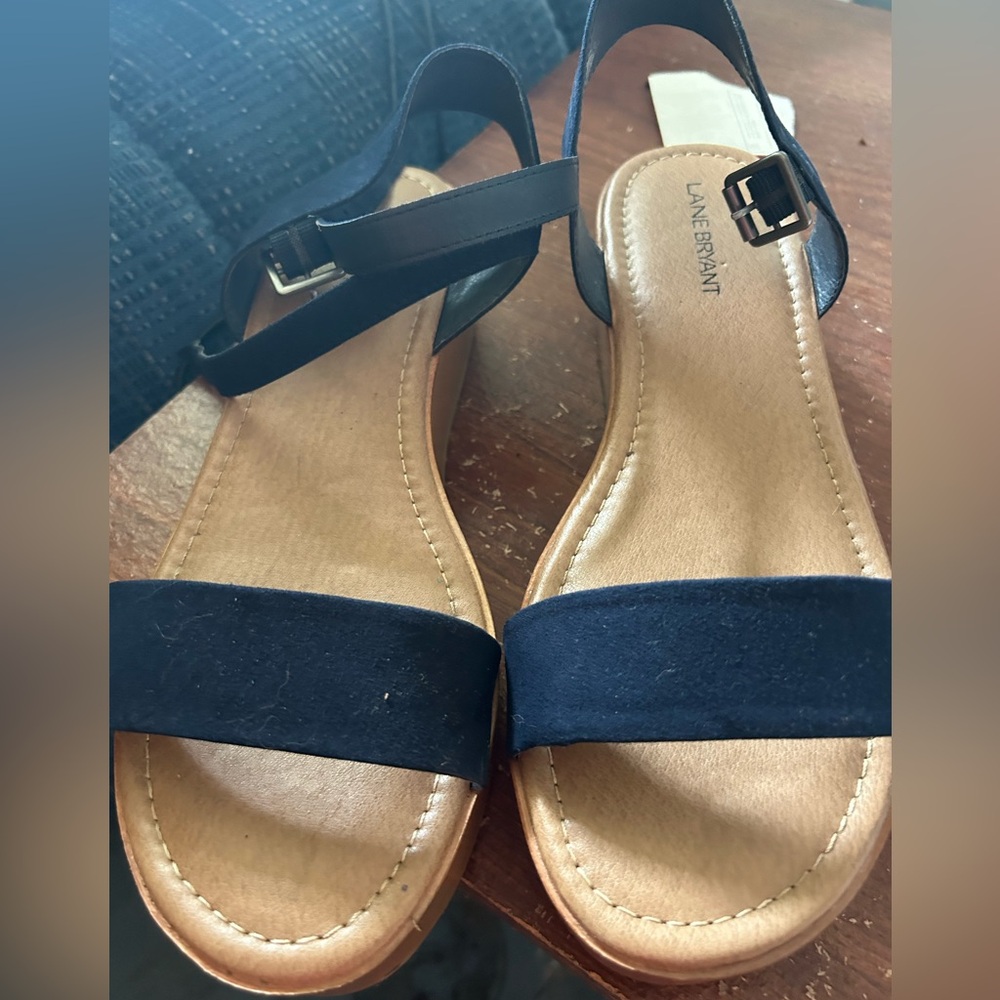 Navy chunky sandals